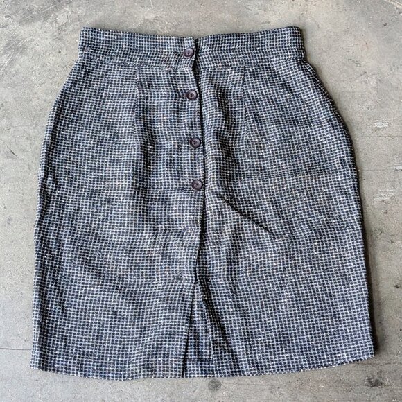 Vintage Tomboy Black and White Houndstooth Plaid Mini Skirt - Picture 8 of 8